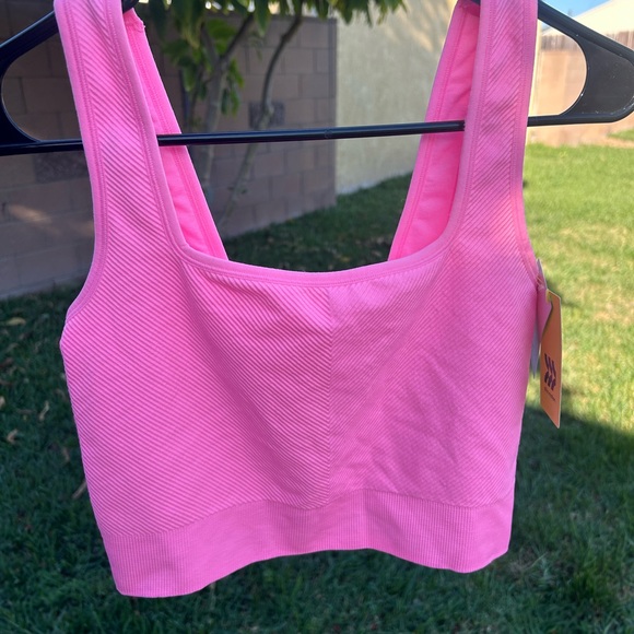 Target Pink Ribbed Seamless Crop Tank - Picture 4 of 6